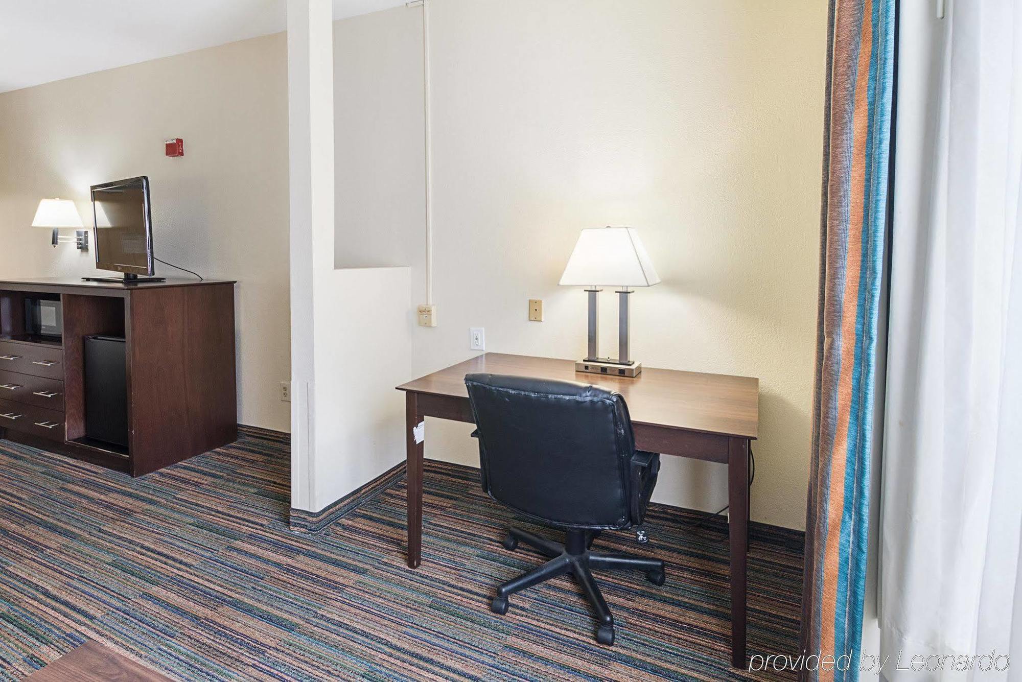 Quality Suites Темпл Екстер'єр фото